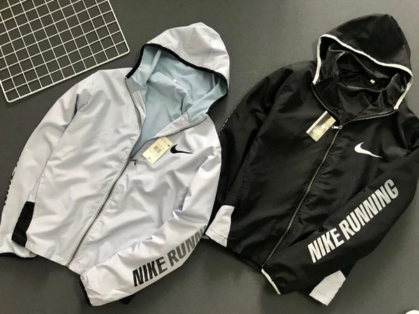 Tình trạng order áo khoác nam hãng Nike