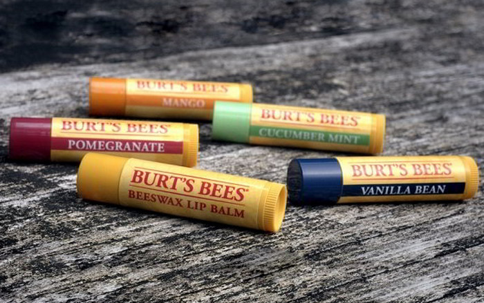 Son dưỡng môi Burt’s Bees Beeswax